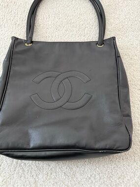 CHANEL Black Leather CC Logo Tote